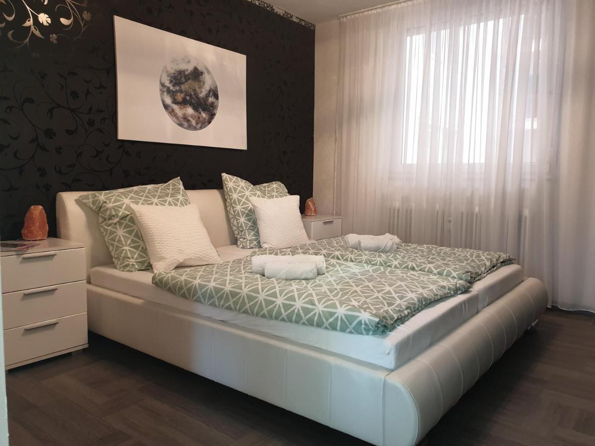 Grosse 130Qm Ferienwohnung Mit Whirlpool Sulzbach  外观 照片