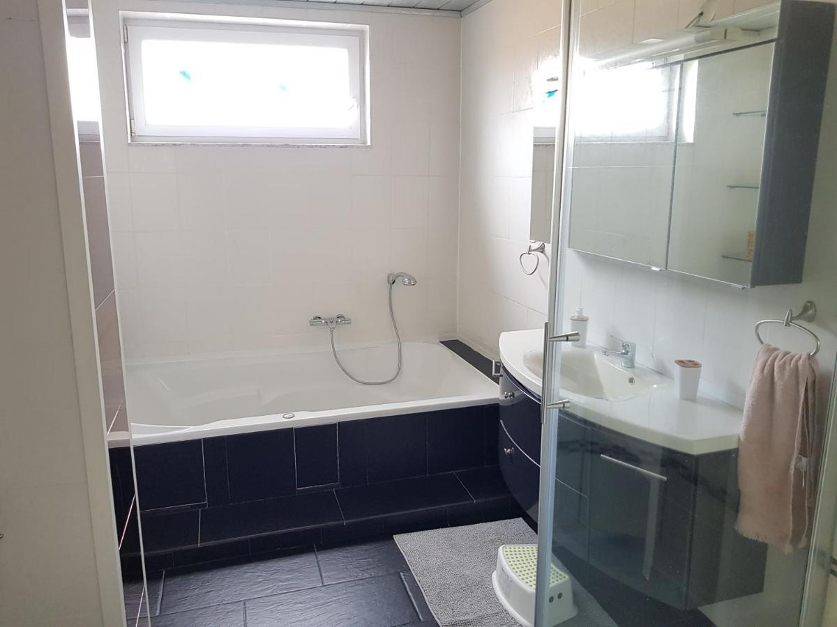 Grosse 130Qm Ferienwohnung Mit Whirlpool Sulzbach  外观 照片