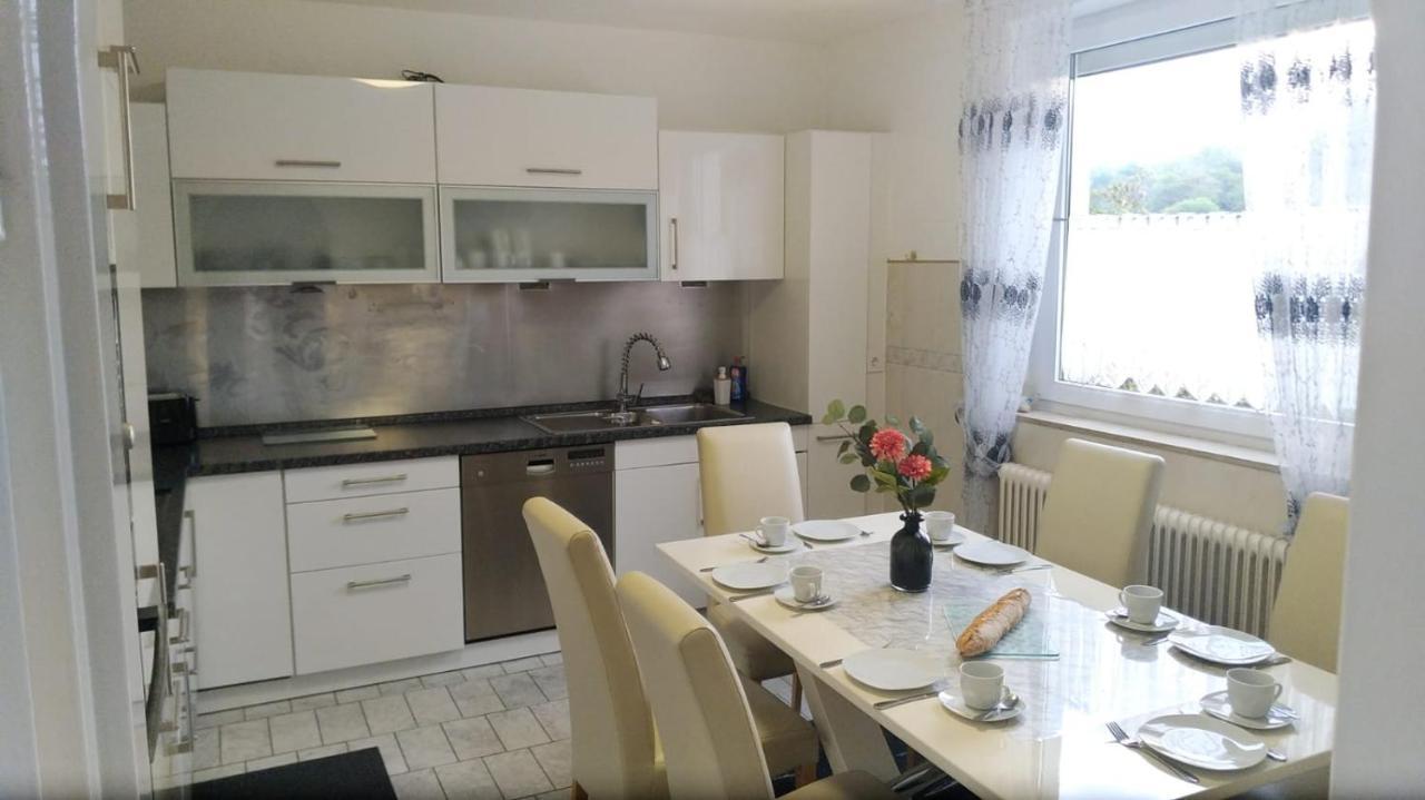 Grosse 130Qm Ferienwohnung Mit Whirlpool Sulzbach  外观 照片